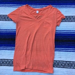 Coral Brass Plum short sleeve v neck T-shirt M